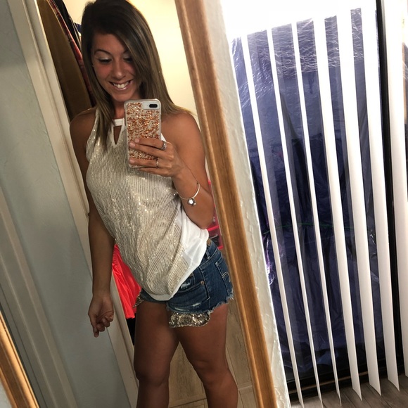 Meet your Posher, Darian - Picture 5 of 7